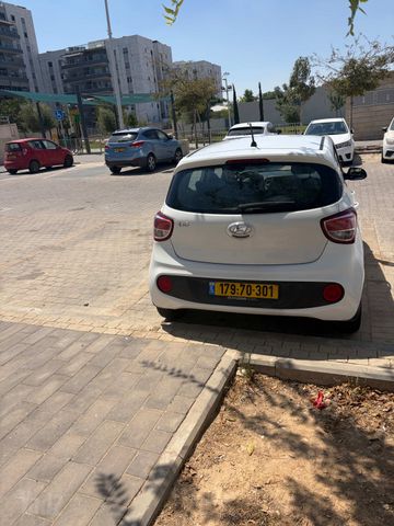 יונדאי i10
