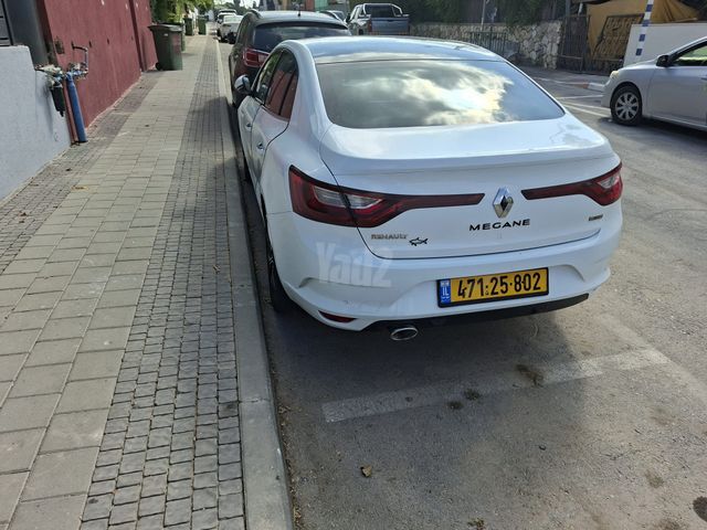 רנו מגאן