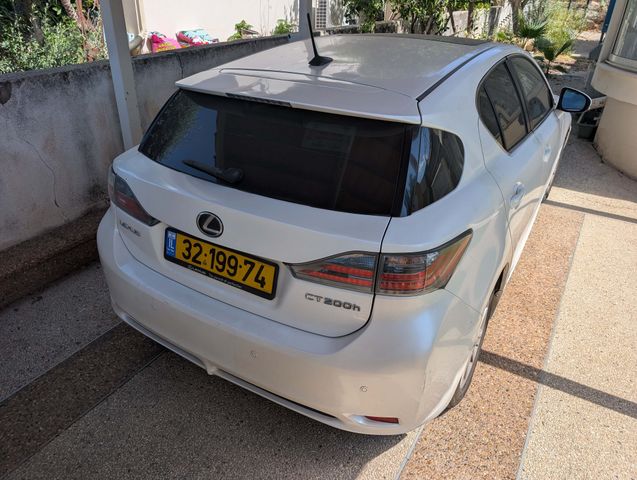 לקסוס CT
