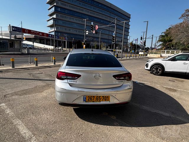 אופל אינסיגניה