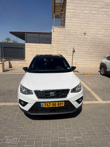 סיאט ארונה
