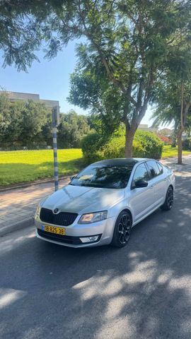 סקודה אוקטביה