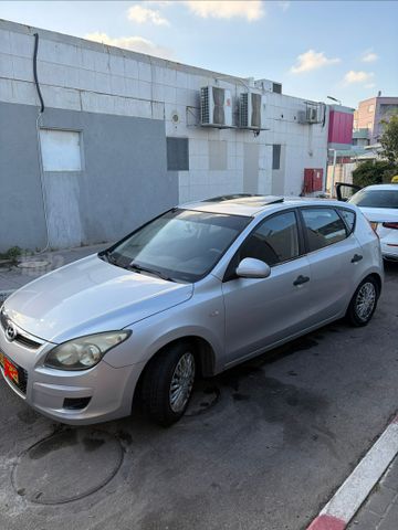 יונדאי i30