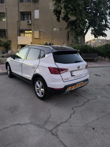 מודעת רכב סיאט ארונה