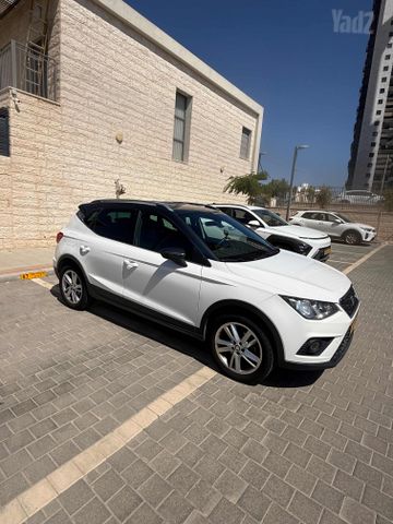סיאט ארונה