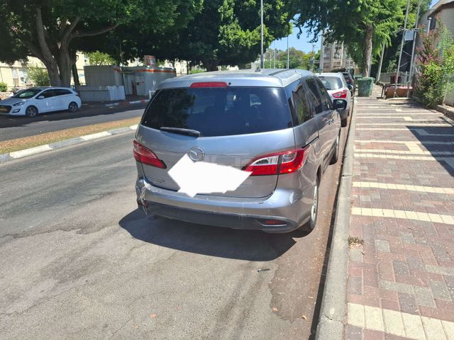 מודעת רכב מאזדה 5