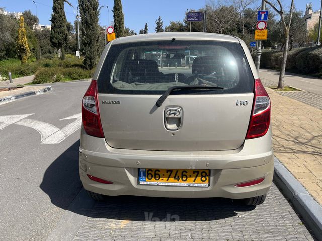 יונדאי i10