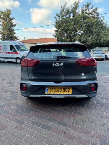 קיה נירו