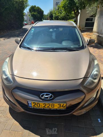 יונדאי i30
