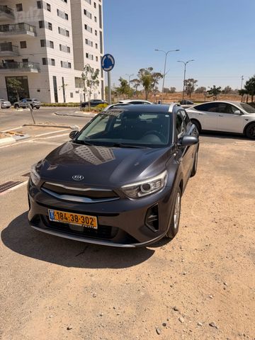 קיה סטוניק