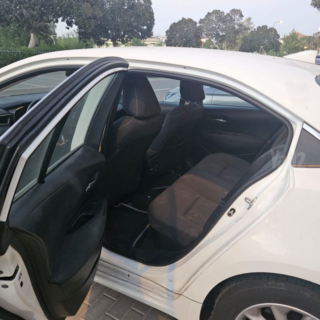 מודעת רכב טויוטה קורולה