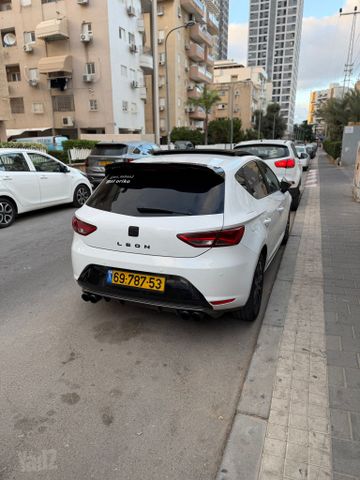 סיאט לאון