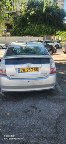 טויוטה פריוס
