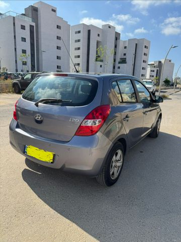 מודעת רכב יונדאי i20