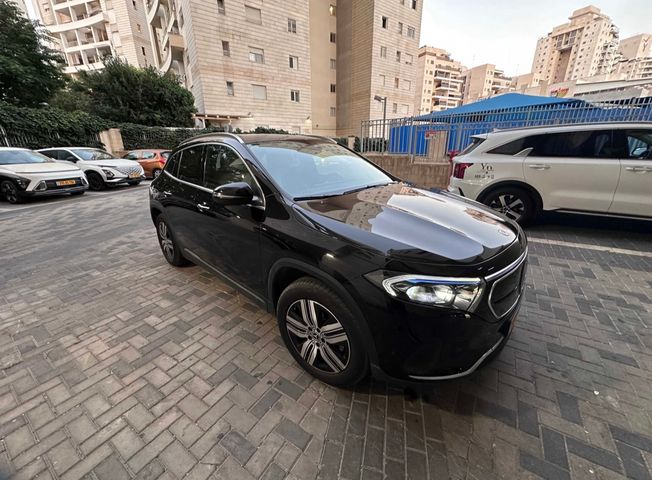 מרצדס-בנץ EQA