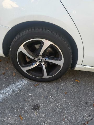 מרצדס-בנץ E-class