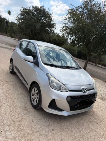 יונדאי i10