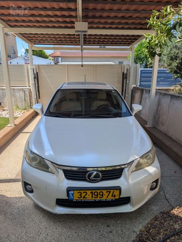 לקסוס CT