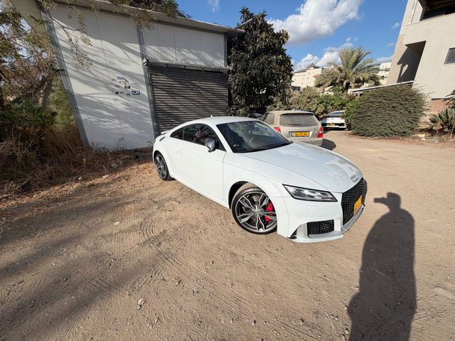 אאודי TT
