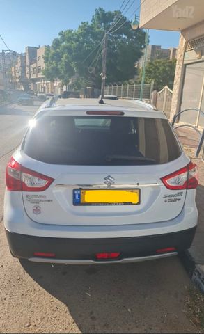 סוזוקי קרוסאובר