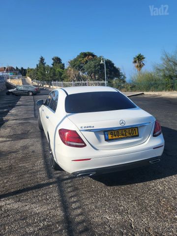 מרצדס-בנץ E-class