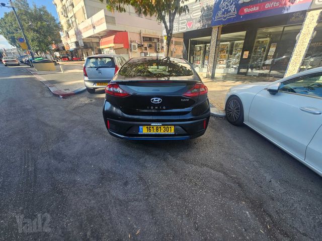 יונדאי איוניק