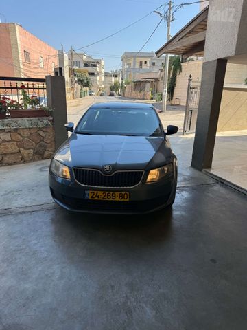 סקודה אוקטביה