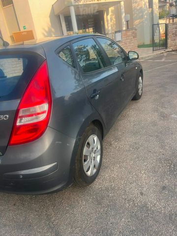 יונדאי i30