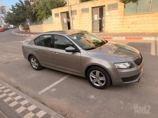 סקודה אוקטביה