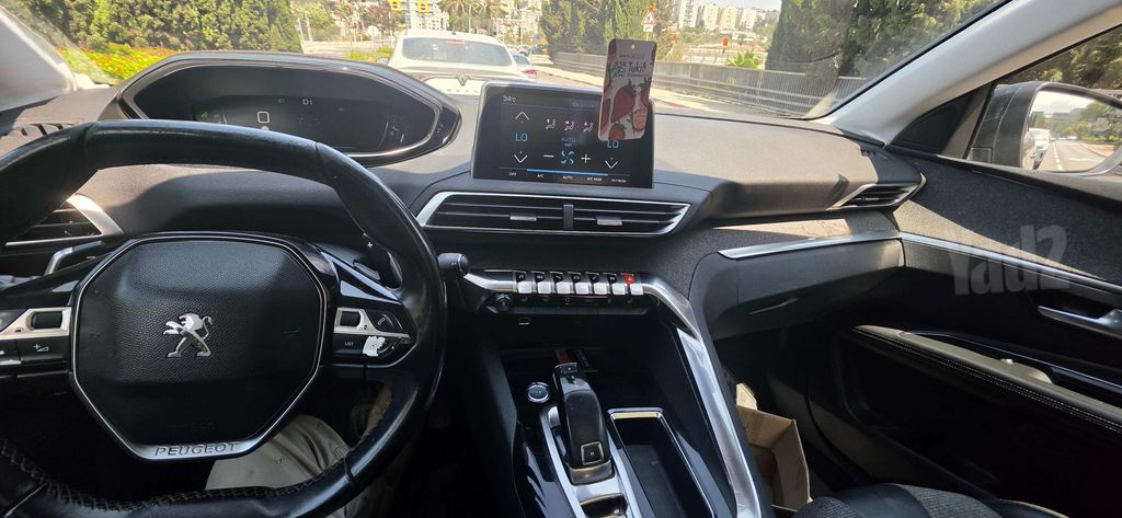 פיג'ו 3008