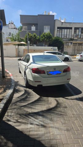 מודעת רכב ב מ וו סדרה 5