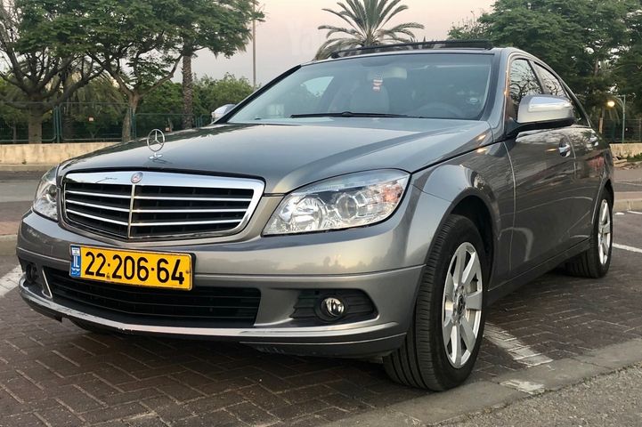מודעת רכב מרצדס-בנץ C-class