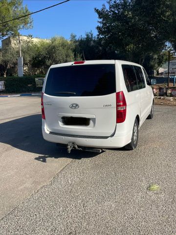 יונדאי H-1 / i800