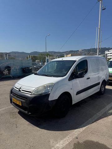 מודעת רכב סיטרואן ברלינגו