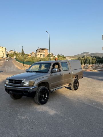 טויוטה היילקס