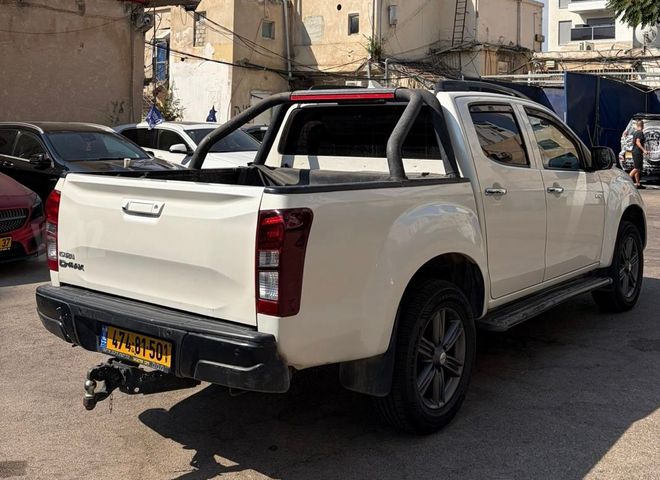 מודעת רכב איסוזו די-מקס 2