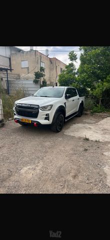 מודעת רכב איסוזו די-מקס