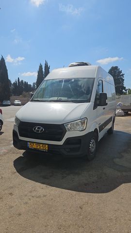 יונדאי H350