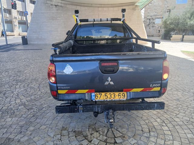 מיצובישי טרייטון / L200