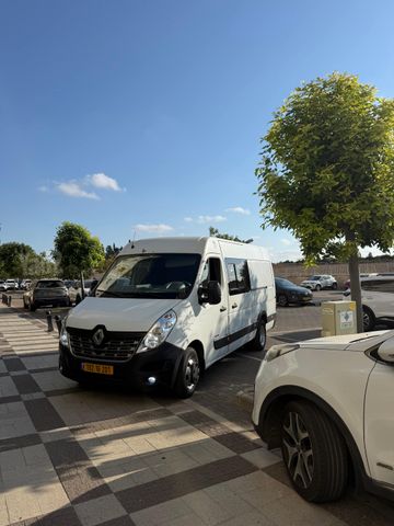 רנו מאסטר