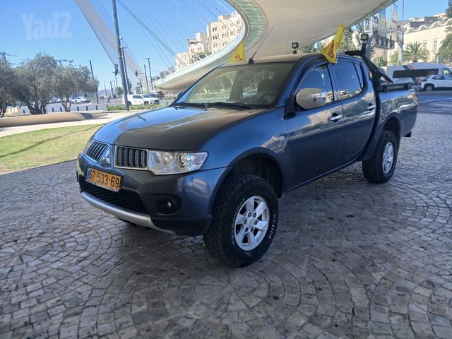 מודעת רכב מיצובישי טרייטון / L200