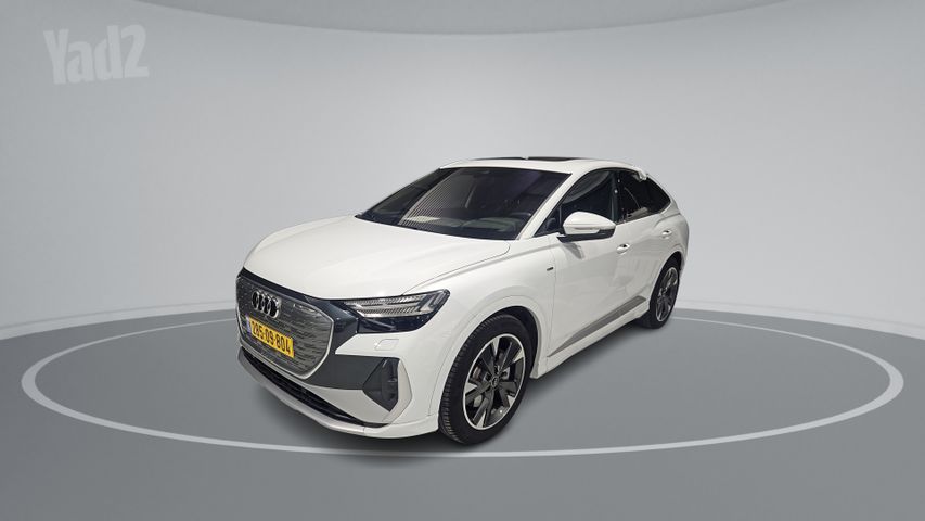 מודעת רכב אאודי Q4 e-tron