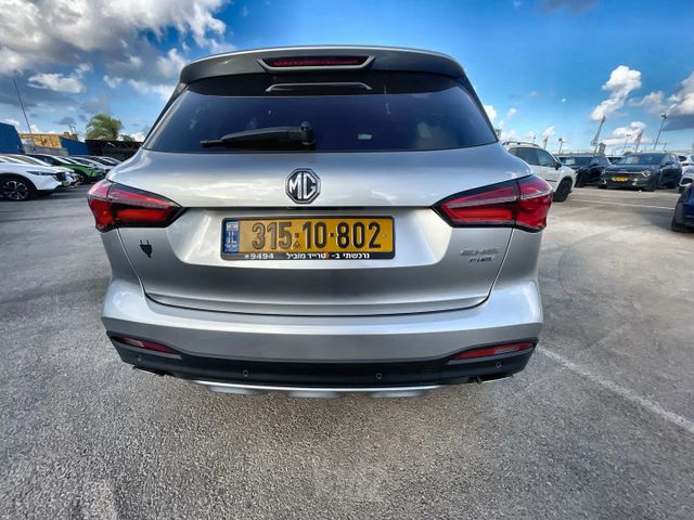 אם ג'י EHS PHEV