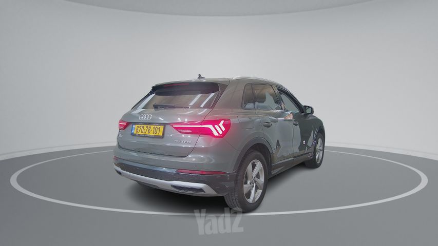 אאודי Q3
