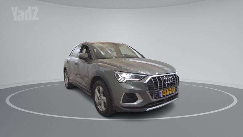 אאודי Q3