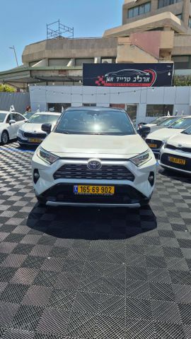 מודעת רכב טויוטה RAV4
