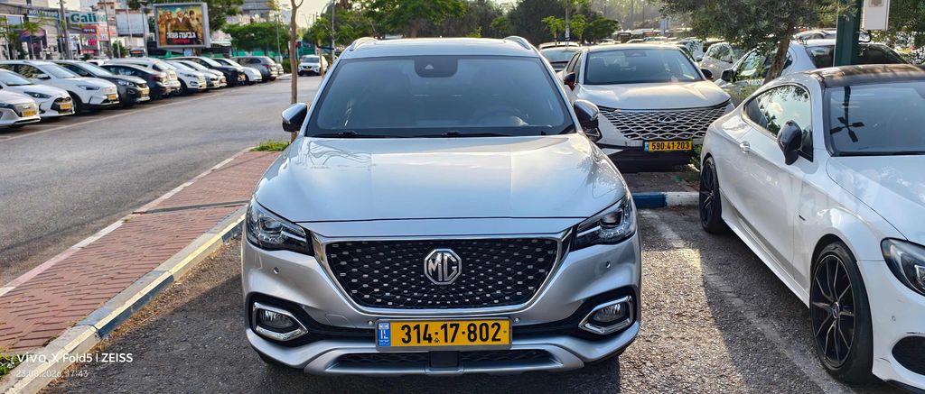אם ג'י EHS PHEV