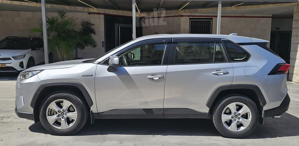 טויוטה RAV4