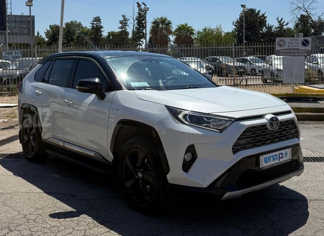 מודעת רכב טויוטה RAV4