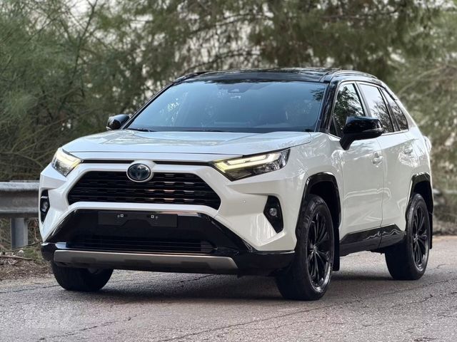 טויוטה RAV4